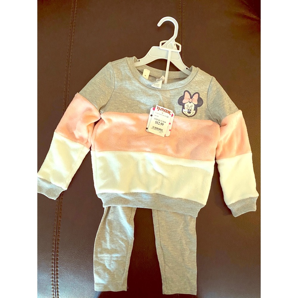4T Minnie Mouse outfit set